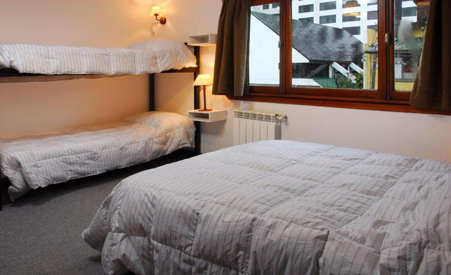 Hostel Los Troncos San Carlos de Bariloche Szoba fotó